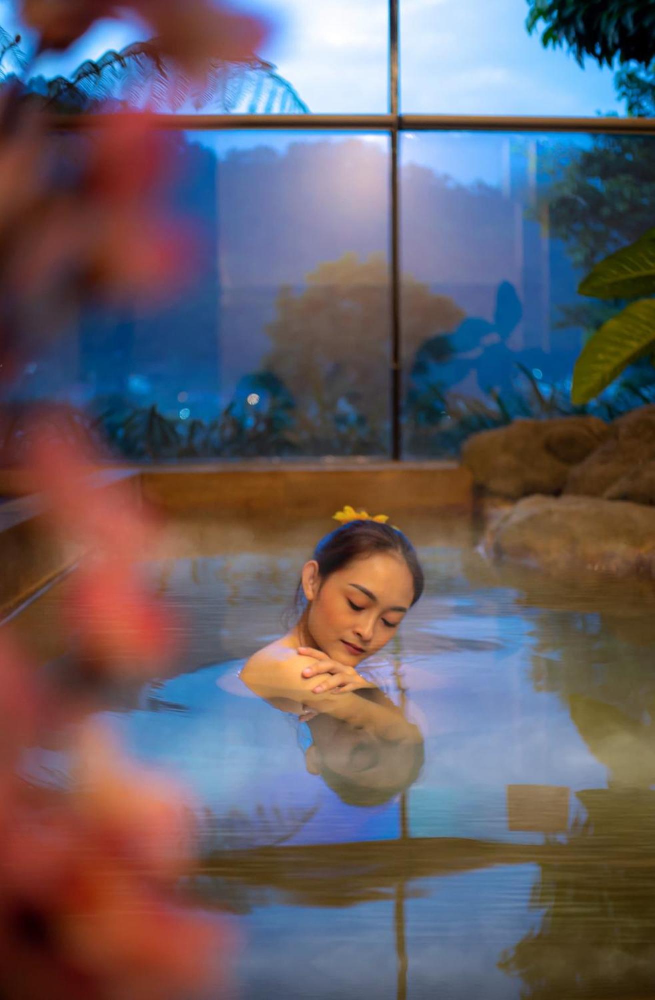 The Onsen Hot Spring Resort Бату Экстерьер фото